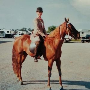 Meet your Posher, Lynda